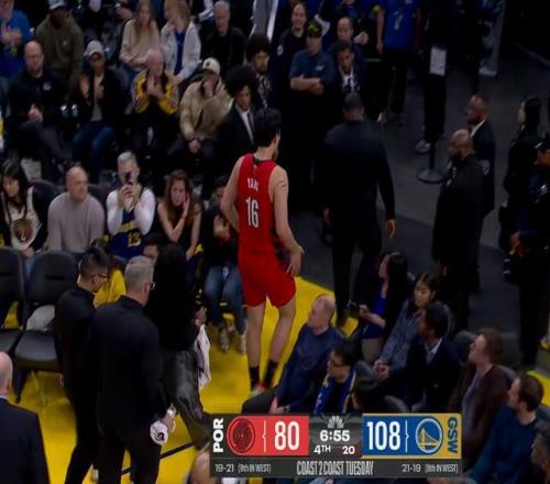 篮球盛宴,揭秘魔术对,决骑士,贪玩娱乐官网,贪玩娱乐平台,贪玩娱乐体育,贪玩娱乐